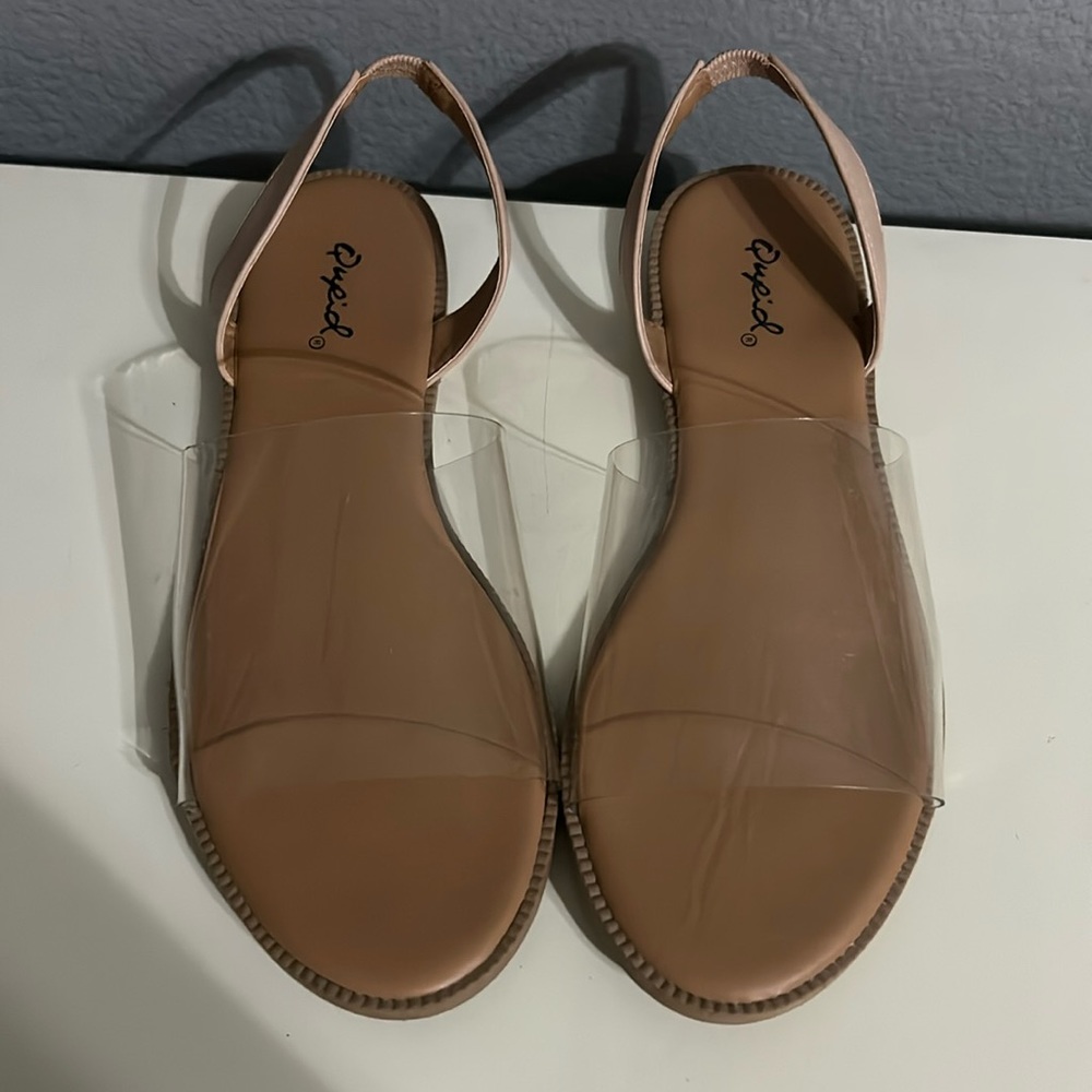Women’s clear sandals